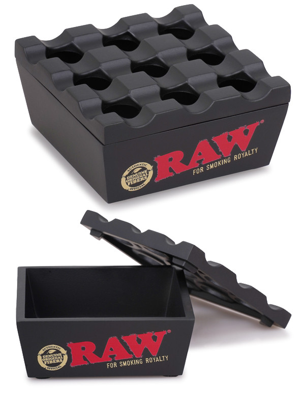 RAW - BLACK REGAL ASHTRAY